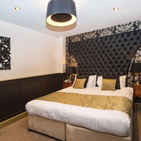 Henley Hotel Bagian luar foto