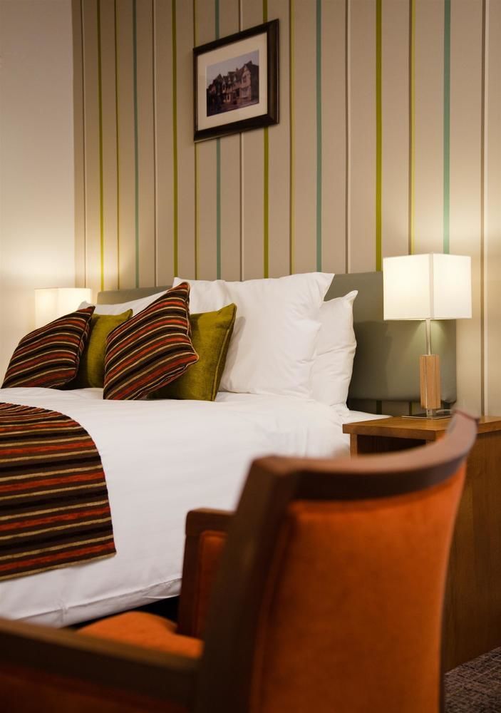 Henley Hotel Bagian luar foto