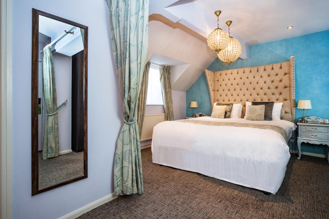Henley Hotel Bagian luar foto