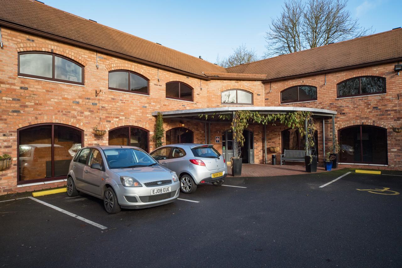 Henley Hotel Bagian luar foto