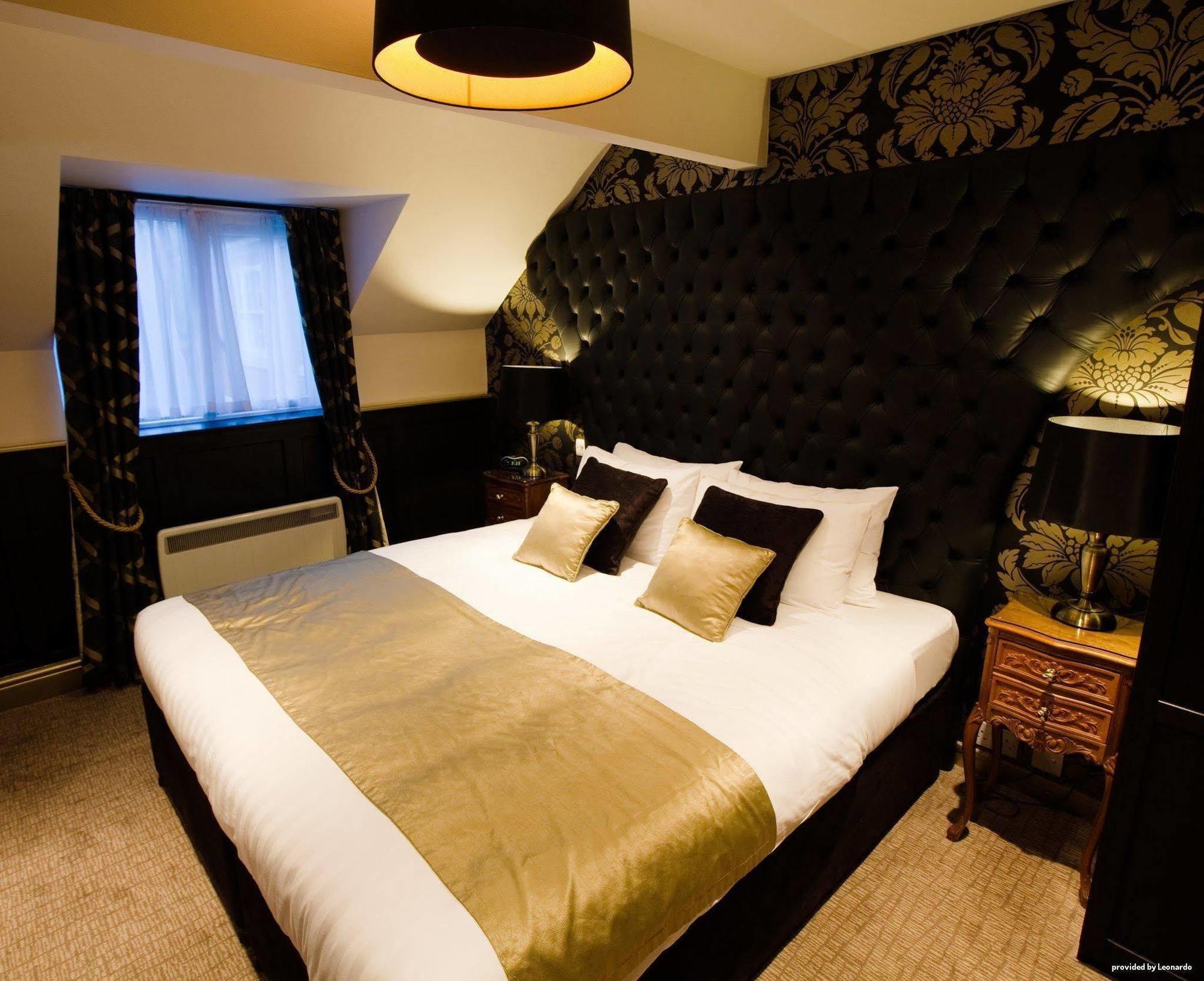 Henley Hotel Bagian luar foto